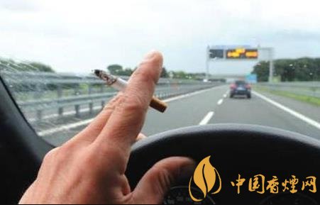 开车时可以吸烟吗 开车时吸烟需要注意的几点问题